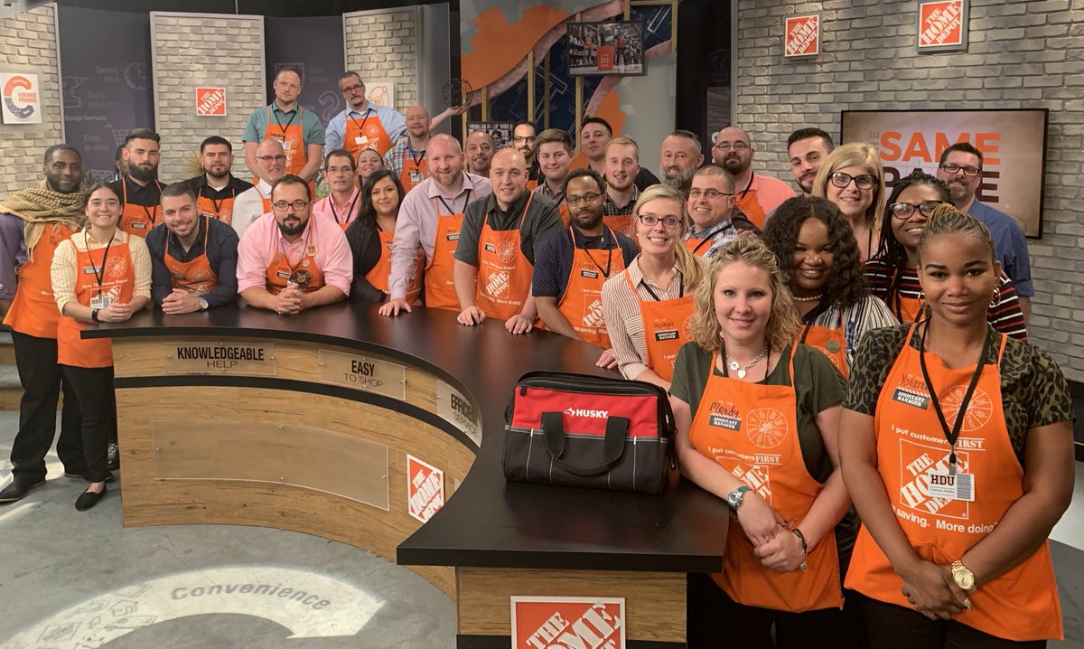This group of newly promoted ASMs have been a blast to serve this week. It’s leaders like these that give us a competitive advantage. #hdussc
