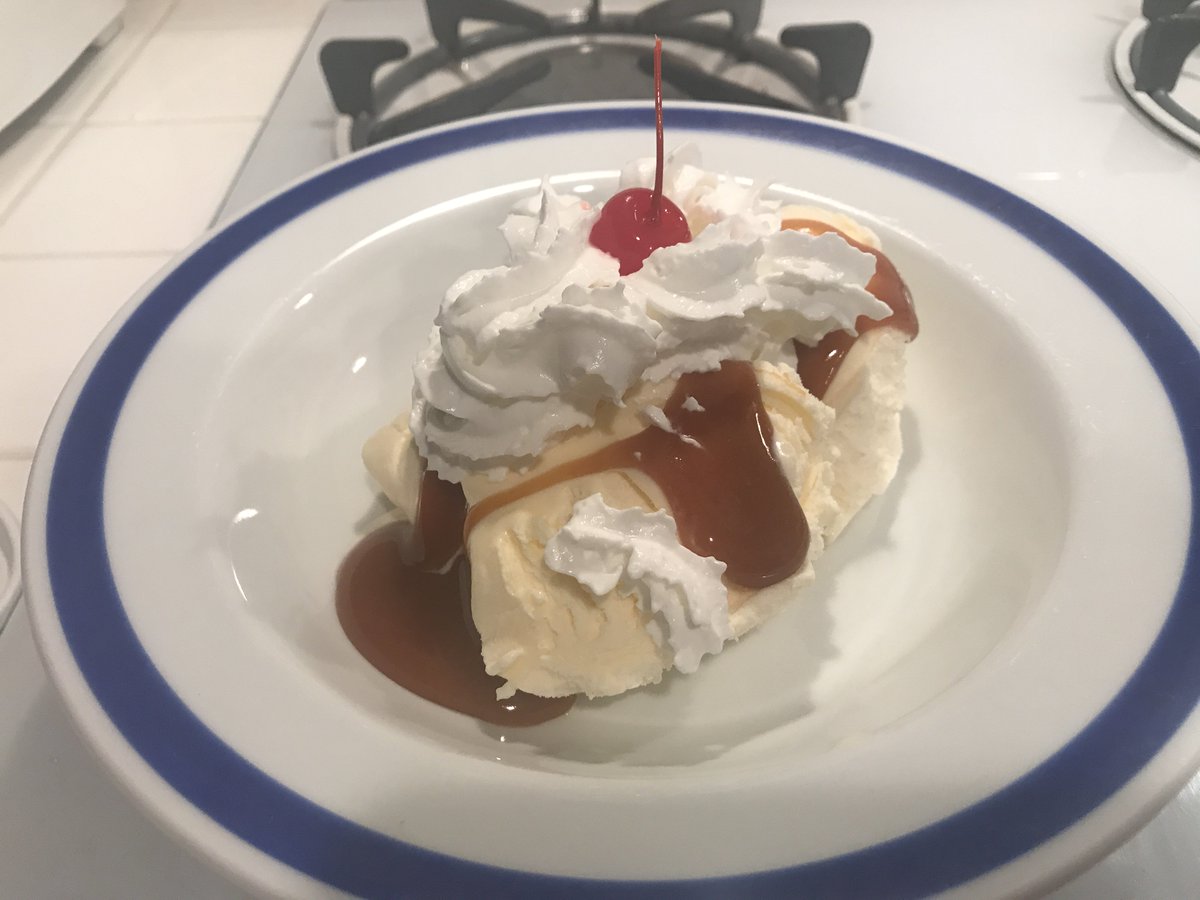 thezenteacher's tweet photo. Because my summer starts tomorrow. #zenteacher #zenteacherneedsabreak #celebratesummer #homemadecarmelsundae #mighthavetwo #edchat #k12 #elemchat #tlap #edchat https://t.co/YMkFacgN4o