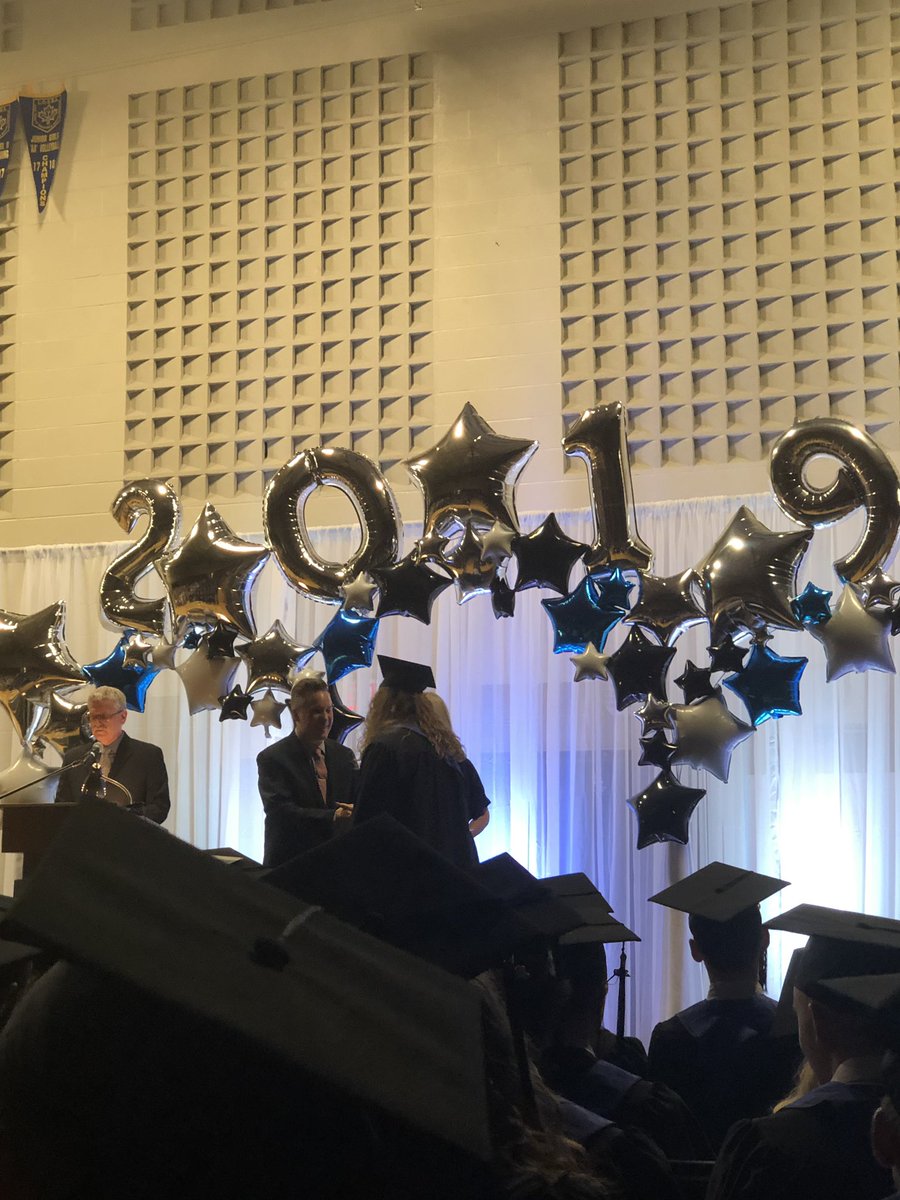 tylerhatesoreos's tweet photo. hey @tyleroakley!! i graduated today!! https://t.co/awmNbiVNyg