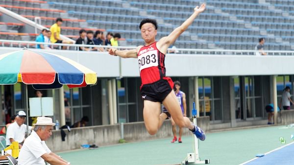 tochigi_records's tweet photo. 第90回栃木県陸上競技選手権大会（2019/06/28金＠栃木県総合補助）
男子走幅�� 決勝
優勝   7m61 (+1.1) GR  吉澤 尚哉  　滝沢ﾊﾑ
2位    7m41 (+1.3)   村田 遼介 (M2) 　東海大
3位    7m36 (+1.0)   松原 奨  　栃木陸協
https://t.co/3Nh69iKGOx https://t.co/FajmC5Fh3V