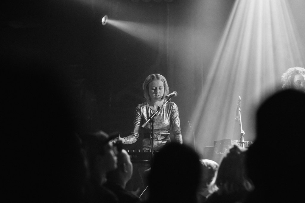 Our Natalie dropped an EP tonight because she has too much talent for one band.

Listen to it and share it with everyone you know!

open.spotify.com/album/41qkd4ie…