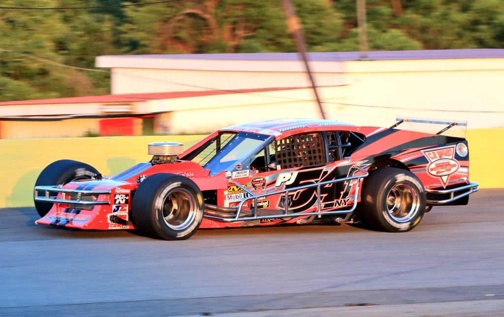 RacingAmerica's tweet photo. #RoCMods: Eric Beers, Chuck Hossfeld and @tommycatalano54 all take @RoCModSeries heat race wins at the @LancasterSpdwy for tonight's 'Ol Boy Cup V'. Make sure to follow our Race Day Now coverage here to see who takes home the win: https://t.co/sKO8IO7hSf (https://t.co/LRc9g6yZ7u) https://t.co/HZeUI43iVG