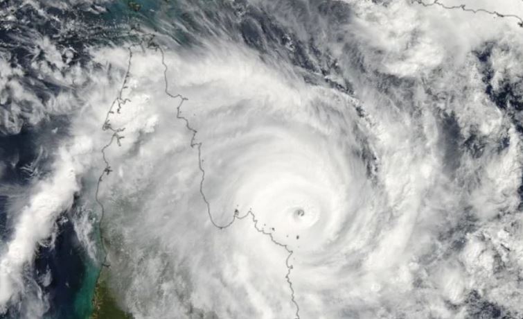 UQ News (@uq_news) on Twitter photo Taming the storm: researchers prove 70-year-old #turbulence model.
#physics #Science
Great work @ARC_EQUS and great report <a href="/stuartlayt/">Stuart Layt</a>.
brisbanetimes.com.au/national/queen… Taming the storm: researchers prove 70-year-old #turbulence model.
#physics #Science
Great work @ARC_EQUS and great report <a href="/stuartlayt/">Stuart Layt</a>.
brisbanetimes.com.au/national/queen…