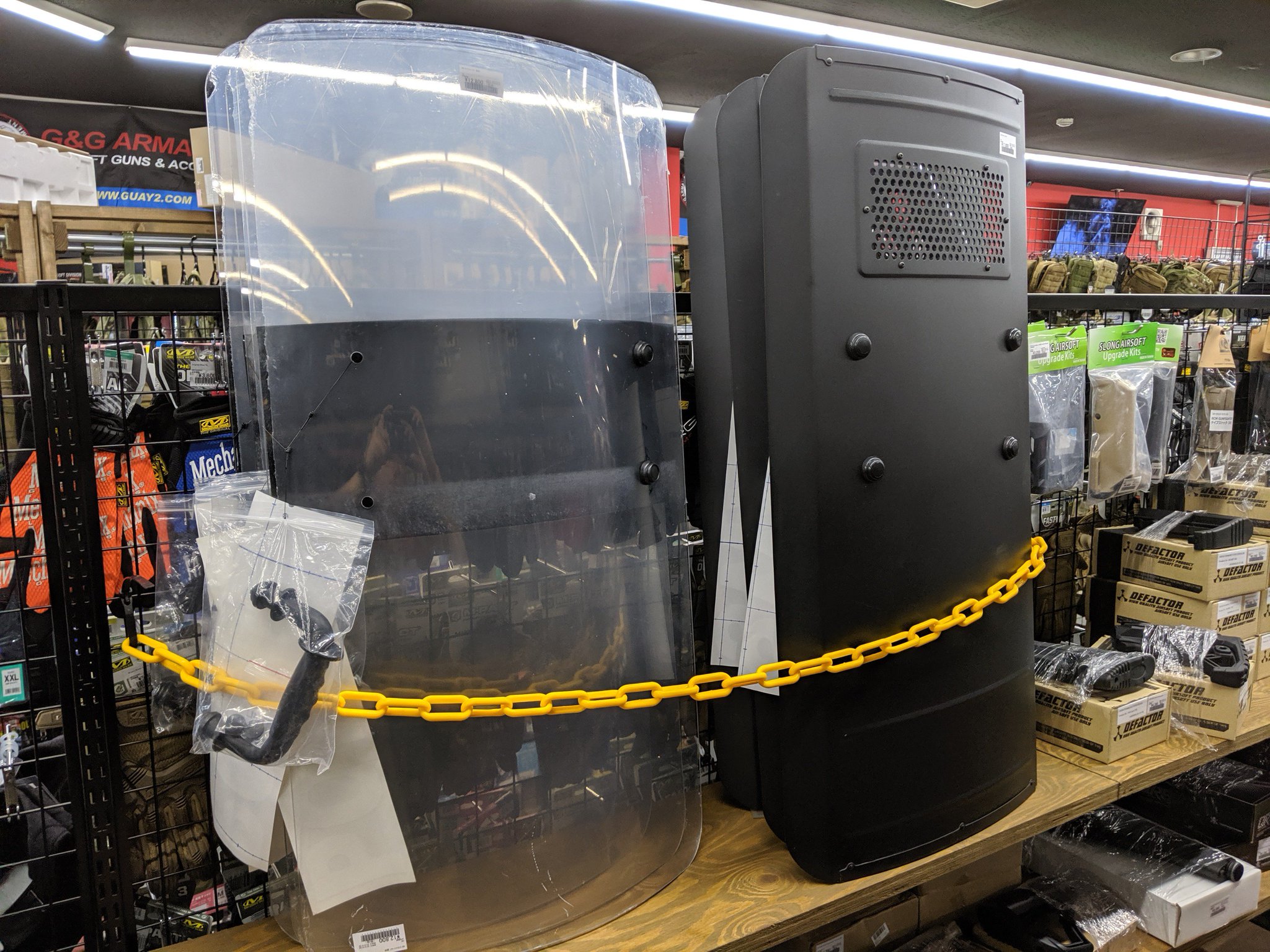 サバゲーショップ&シューティングレンジ Fellowes フェローズ on ...