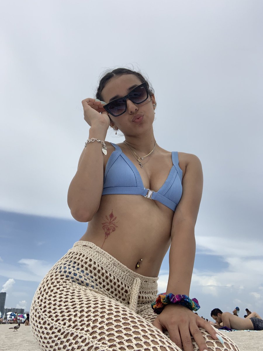 _arrri's tweet photo. Gloomy day in Miami https://t.co/z7v2UdvZgS
