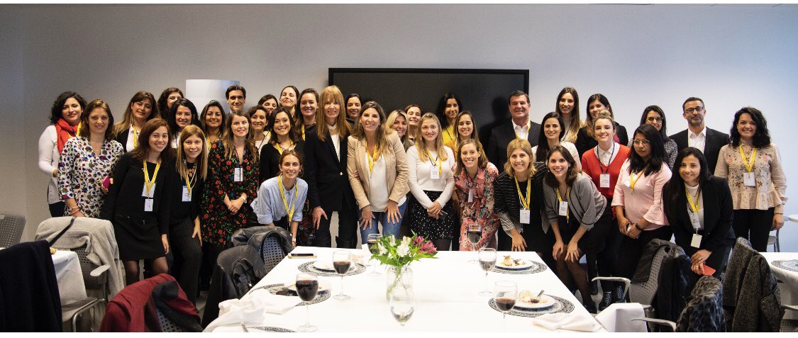 MaruOnate's tweet photo. Como líder del chapter Argentina de @WIALATAM en DellEMC ha sido un orgullo recibir en ntras oficinas junto a @guidoip a las 30 aprendices del programa #MujeresLideresDelConosur y a @VocesVitalesAr al almuerzo de networking junto 5 CEOs el pasado lunes
#Mentoreo2019 https://t.co/kcmnsr4bvG