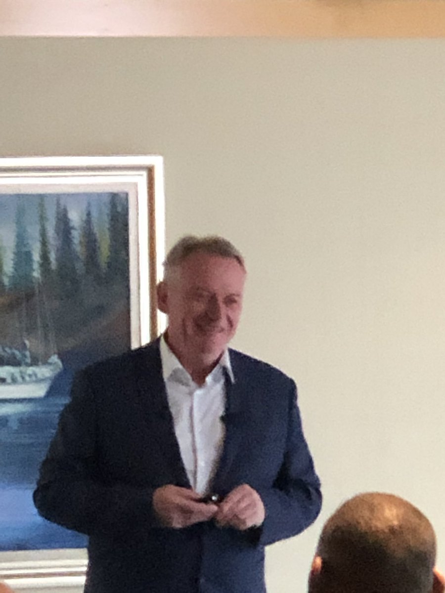 TimSmart6's tweet photo. #ChrisSkinner - author of Digital Human - at Concentra Strategy session https://t.co/wmijEeIn6O