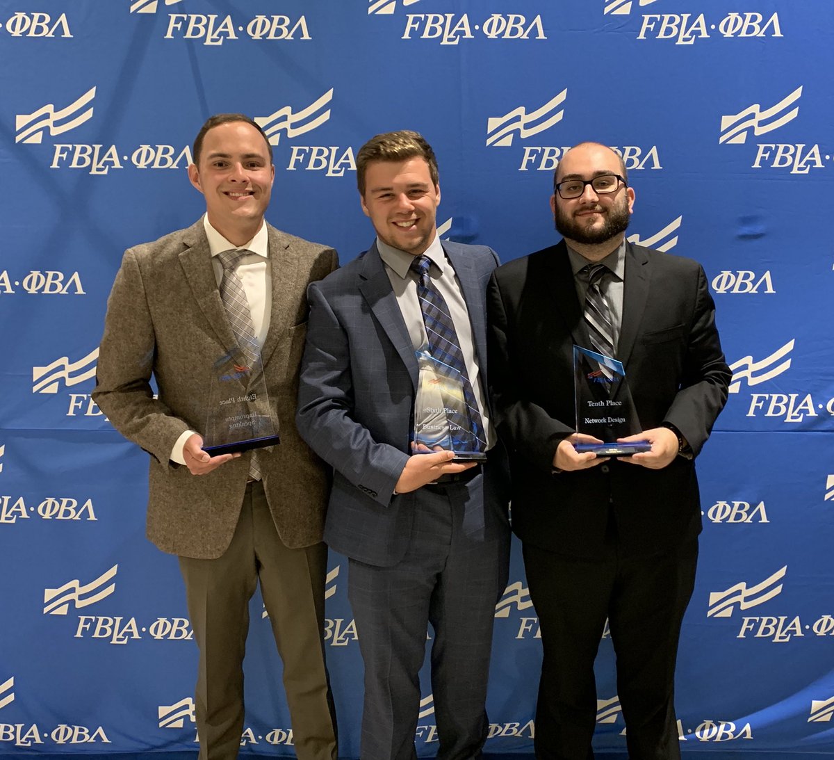 ASquared8's tweet photo. @AlverniaUniv Alvernia University Phi Beta Lambda award winners!  #pbl #NLC19 @PA_PBL https://t.co/eVeNDtEv5k