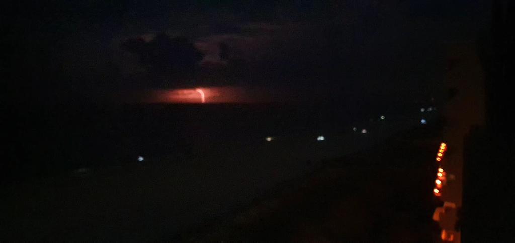 DarthProff's tweet photo. Can't say enough about the #GalaxyS10Plus and #sceneoptimizer and capturing the beauty of mother nature. Lightning was from the video capture mode. #Epic @Samsung @adamksea @Krivs14 https://t.co/2LFOuTNPMu