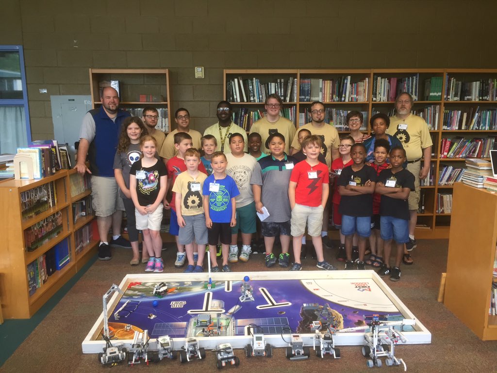 schunckedu's tweet image. What a great week! LEGO Robotics Summer Camp was a great success. Skills learned, missions completed, relationships built, and pizza eaten.#YCSdynamic @FRCTeam66
