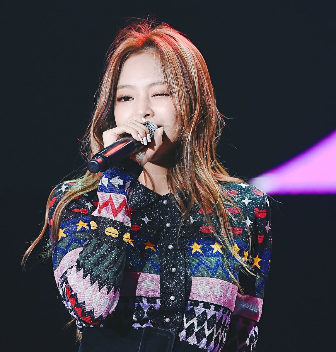 JENNIE LEADER 💌 on Twitter "Jennie with blonde highlights. That was a