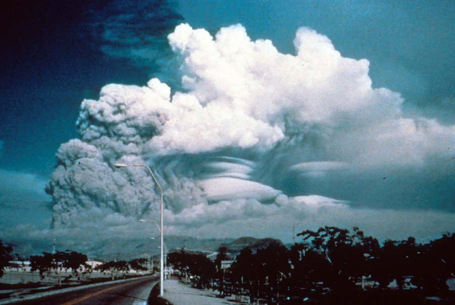 PACAF's tweet photo. #PACAF history:
1991
The first, low-level eruption of Mount #Pinatubo occurred on June 9th in the #Philippines. On June 10th, @AndersenAFBGuam began Operation Fiery Vigil in which more than 21,000 #Airmen, families, and civilians were evacuated to Anderson Air Base. #PACAF75 https://t.co/ApI2gqYvKJ