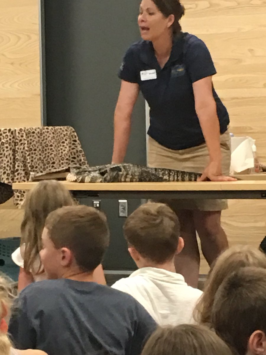 DahlquistAlissa's tweet photo. We had a fun day at the @lawrencelibrary !!! Played, checked out some new books, and learned about animals at the animal exhibit!!! #LFK #Lawrencepubliclibrary #animalsarecool #animalexhibit #bookworms #prairieparkkids https://t.co/5wKjUD3KjM