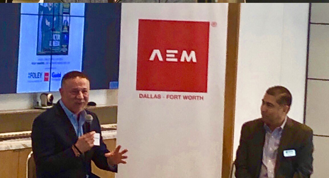 fdelatg's tweet photo. Un privilegio acompañar el lanzamiento de la edición especial de @LatinoLeadersUS, extraordinario trabajo editorial sobre las empresas de origen 🇲🇽 mexicano en 🇺🇸 que crean miles de empleos y puentes de entendimiento #BetterTogether #BuildingBridges https://t.co/8KIkUUcRMS