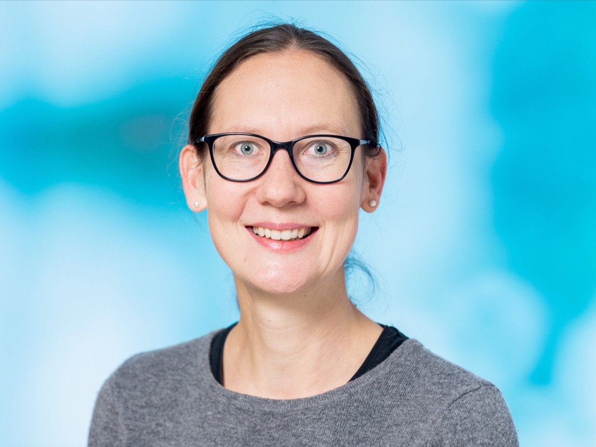 Newsletter Juni: Zu Besuch bei der Schoggi-Forscherin - mailchi.mp/14e8a62dfebe/n…
Karin Chatelain übt einen wahren Traumjob aus: Sie ist professionelle Schoggi-Testerin. Wir haben sie besucht und gefragt, wie die Profis Schokolade degustieren und was eine gute Schoggi ausmacht.