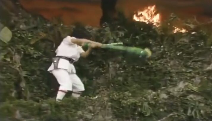 ピリカ 歴史知らない人が嘘だと思うけど本当の事言え ドリフのコントの最中に火災が起きたことがある 芝居用の銃の火花でセットが燃えるハプニングがありました 加トちゃん 火事だぞ 火事 山火事だ 山火事 長さん 山火事か 加トちゃん