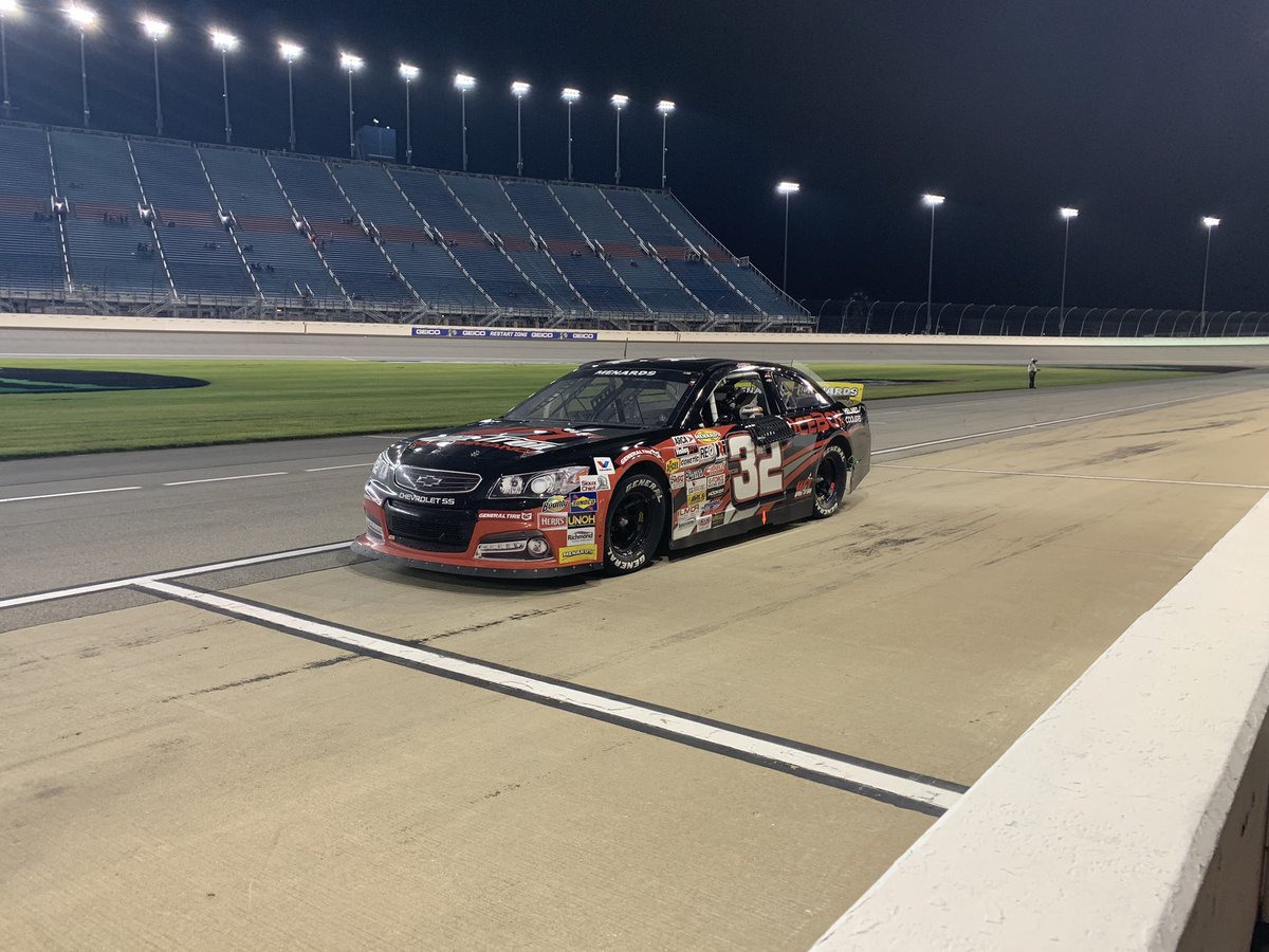 Checkered flag waves <a href="/ChicagolndSpdwy/">Chicagoland Speedway</a> and <a href="/AustinWSelf/">Austin Wayne Self</a> brings it home p8