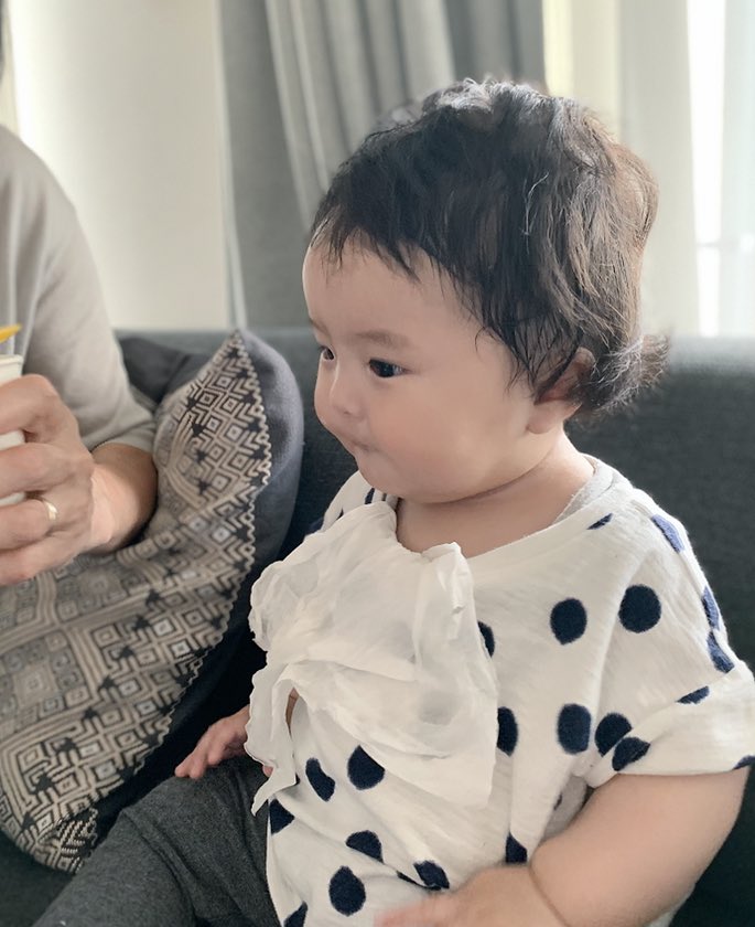 藤川さき On Twitter 子供の熱は下がらないけど移された自分の体調は少しだけ戻ってきた 娘はミルクを少量しか飲まないけど赤ちゃん用ポカリをスプーンであげると飲む 特別待遇