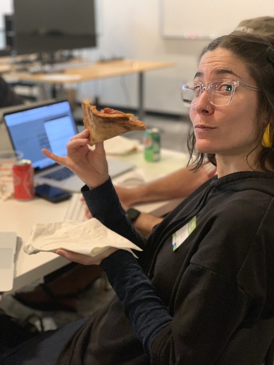 namedotcom's tweet image. Alex at @AlchemyCodeLab is fancy and eats pizza that way. This is #HacktheDot and everlasting hackathon glory is at stake. We even judge the casual dining. #pdx @TLD