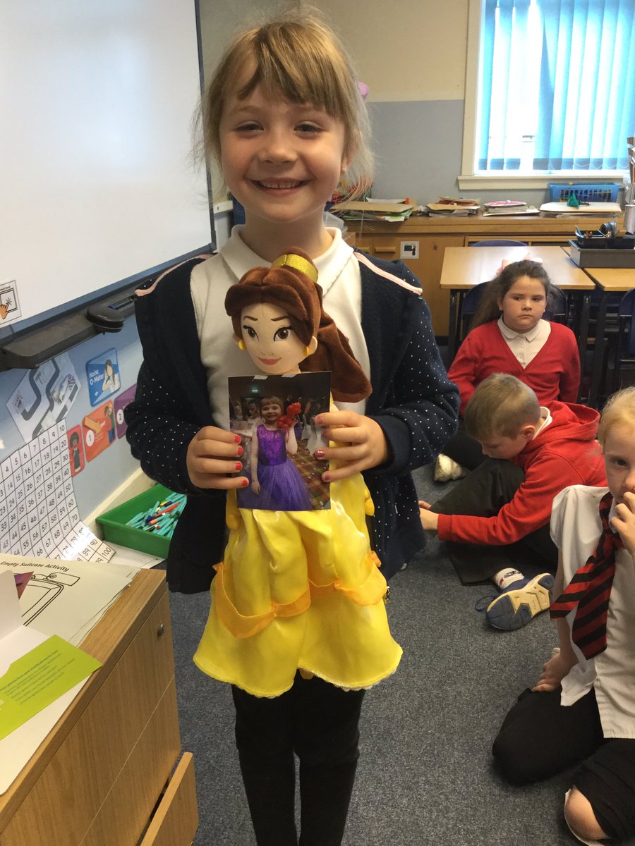 MissRhindP2's tweet photo. Primary 2 have loved sharing all our favourite things during our show and tell all his week. 👏 https://t.co/2h9nfMIrGi