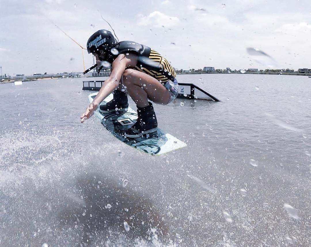 WWakeboarding's tweet image. What’s your highest ollie?
📸 by @belumallea
#womenwakeboarding
.
#wake #wakeboarding #wakeboardinglife #wakeboard #wakegirl #wakesista #wakeupchica #ride #rideforfun #wakebabe #wakeboarder #girlswhoride #girlswhoshred #wakegirls #sheshreds #empoweringwomen
