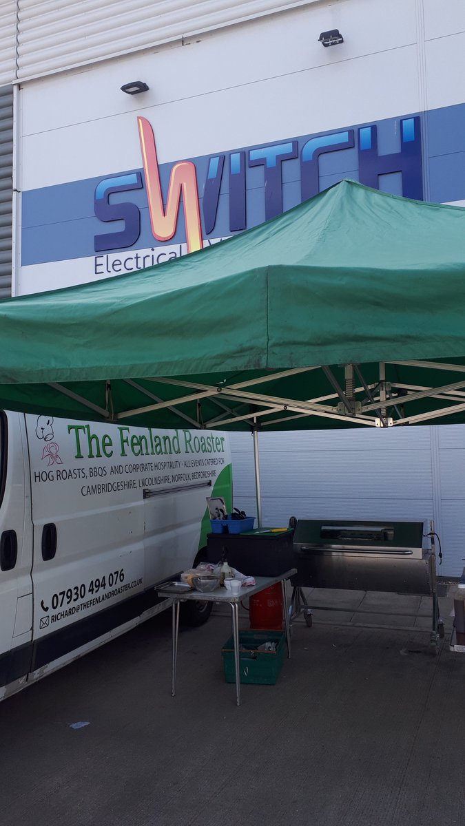 fenland_roaster's tweet photo. Today's corporate hospitality event at Switch Electrical Fengate. #hogroast #cateringtoyourneeds #fenlandroaster #switchelectrical https://t.co/msQrZ94djH