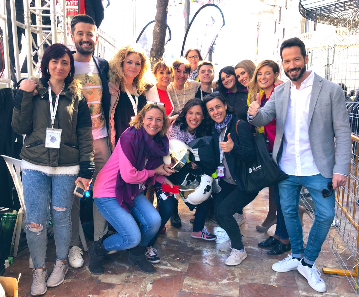 Abraçada immensa al GRAN equip d’ <a href="/elmatiapunt/">El matí À Punt</a> 💙 <a href="/MathiesMunoz/">Mathies Muñoz</a> <a href="/MariaFustertv/">Maria Fuster</a> <a href="/ClaraCastello_/">Clara Castelló</a> i tota la resta 💪🏻📺 Ens trobarem pel camí, segur...