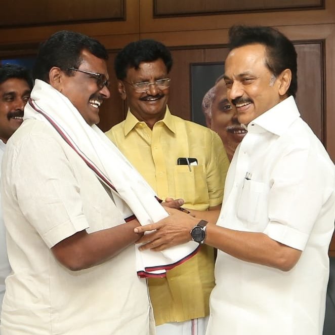 IANS on Twitter: "The #AMMK's Propaganda Secretary #ThangaTamilselvan along  with his supporters joined the #DMK on June 28. In a statement issued in  #Chennai, the DMK said Tamilselvan joined the party along