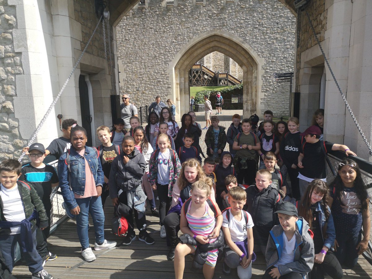 Haveley Hey 5W tweet media