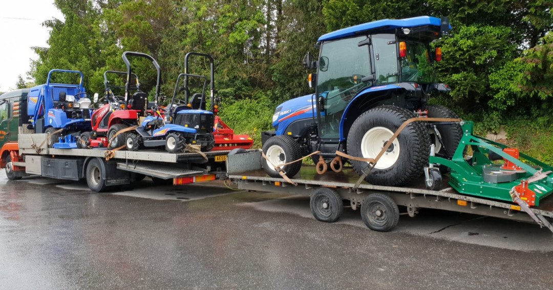 DGMTurfcare's tweet photo. Early morning start - lots of deliveries to excited customers wanting to play with their new toys...
#machinery #gardenmachine #garden #gardener #gardenmachinery #devgongardenmachinery #LawnMower #Quality #HeavyDuty #Mowers #GrassCutting #Mulching #LawnCare #love #LandScapers https://t.co/LVUia7XhFA