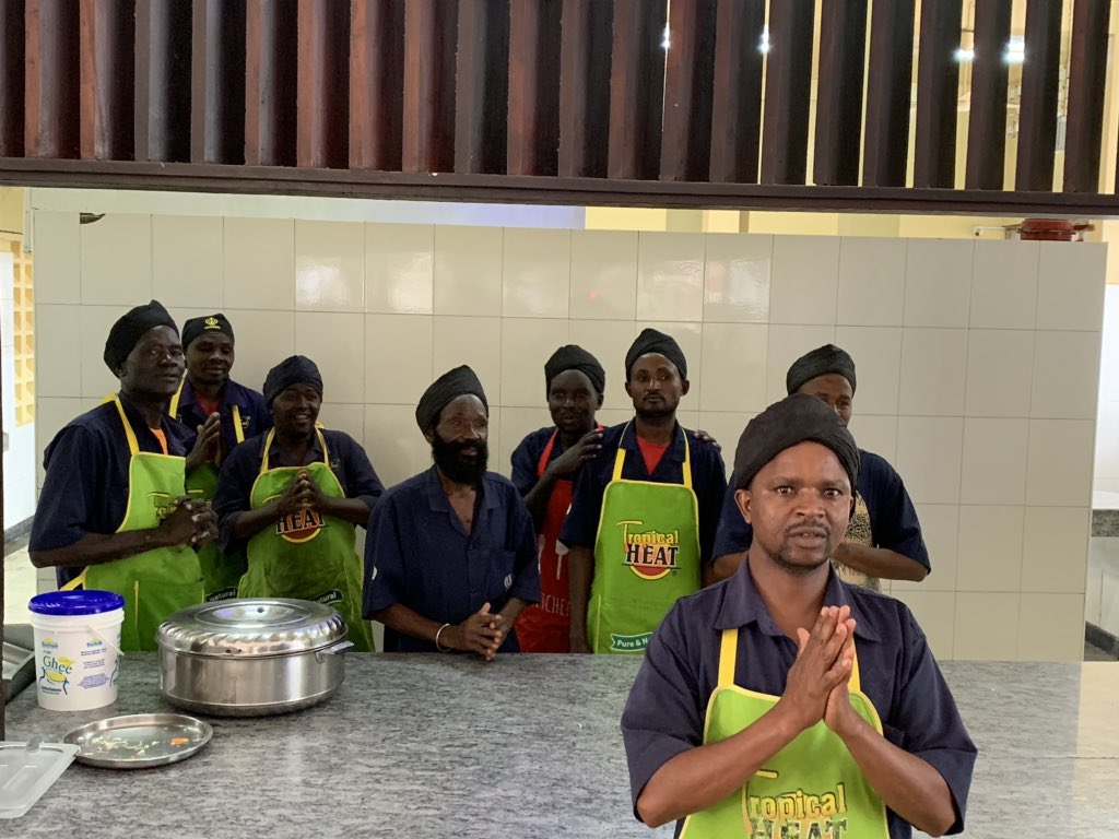 amritmaanldn's tweet photo. Imagine a Gurdwara complex between Scotland &amp; London, serving langar all day long by locals, fluent in Punjabi with free overnight accommodation for travellers, irrespective of religion, gender, creed &amp; colour, well it’s here in this beautiful Kenyan town, absolute gem https://t.co/qqf9XmVjqu