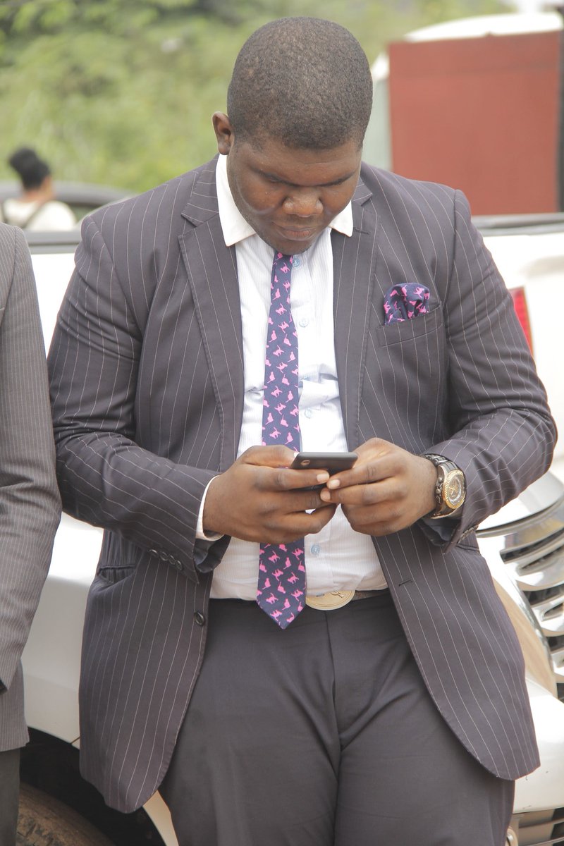 thetiecave's tweet photo. Behind every tie is a story; failures, successes, adversity, obscurity, persistence, possibility and GRACE. Be part of this awesome story today. Shop Tiecave, wear Tiecave. #BrandForKings👑. Meanwhile, this awesome 'Izostena' tie and pocket square goes for N4500. Please retweet https://t.co/LLiTWr6YN8