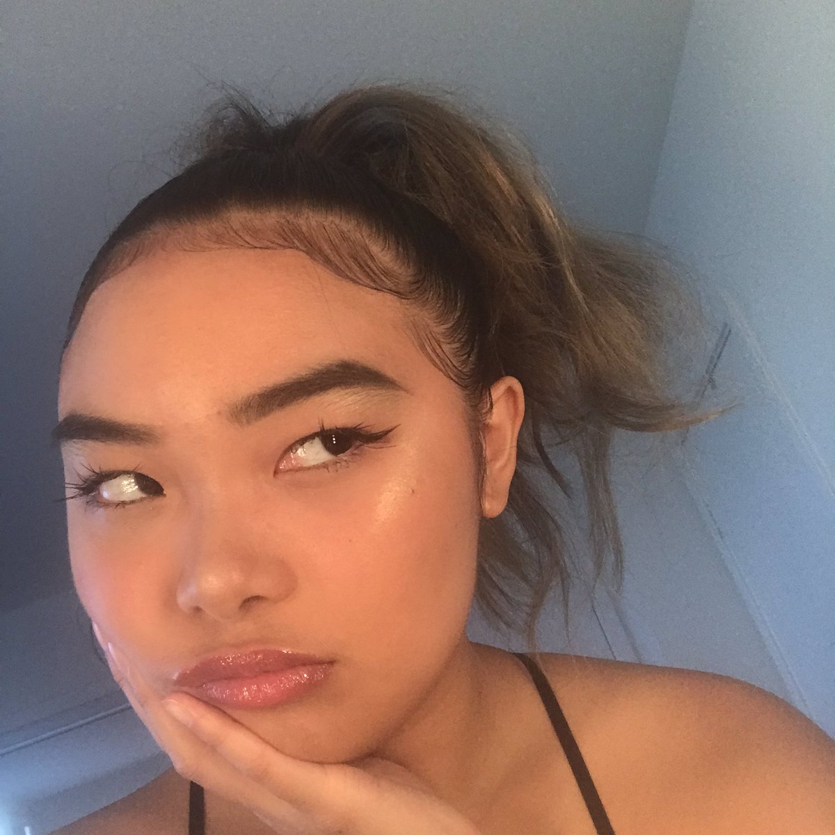 papisoju_'s tweet photo. Since ya girl finally got her main account back after *literally* a year of being locked out https://t.co/OBG41ZPle9
