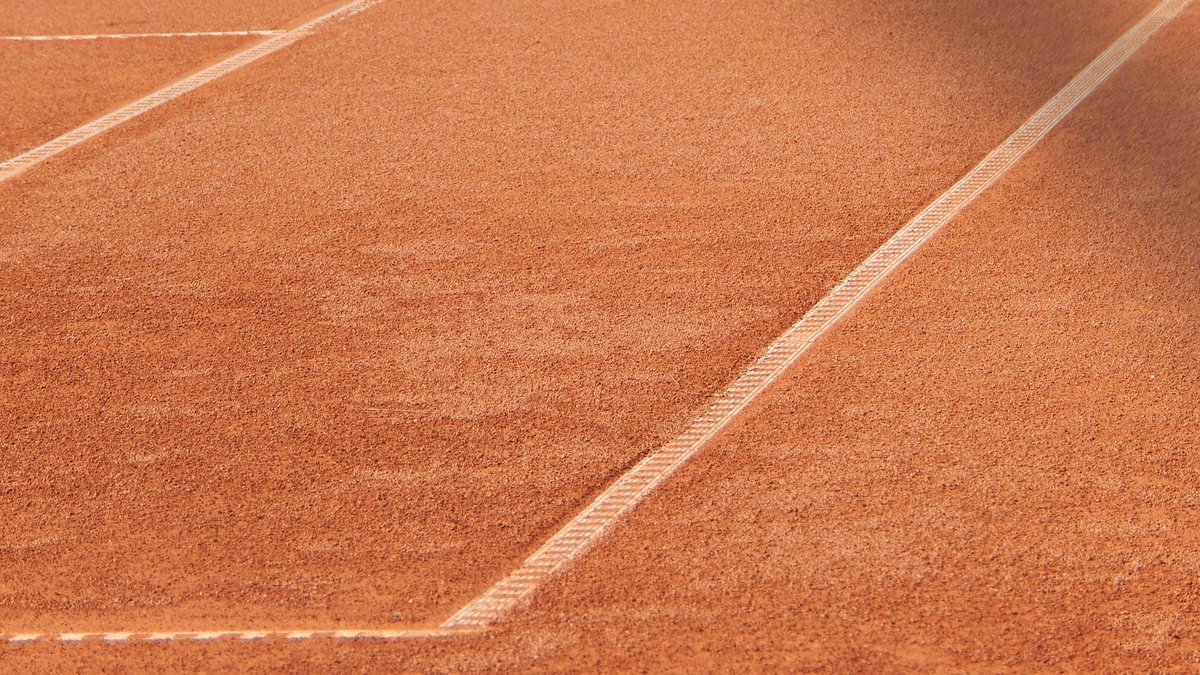 StakeStudio's tweet photo. "The only thing 'championship' about Wimbledon is its prestige."
John McEnroe
#tennis #tennisking #tenniste #tennismemes #tennisfitnessbabe #tennistricks #tenniseason #tennisnutz #tennisandmore #tennisworld #tennisinnyc #TennisFoundation #tennisschule #tennispower #tennistowels https://t.co/7dy1Lv4W9h