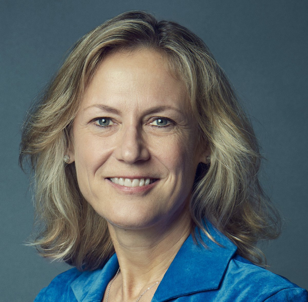 ElementsHRS's tweet photo. AnnSarnoff has been named the new Chair and CEO of Warner Bros. 

It is always great to see women rising to the leadership role.   

Learn more: https://t.co/SBtrbzTelN 

#WBLife #HerColleagues #ehrs #Womenleaders  #Empoweringwomen #Diversity #Women #Diversityandinclusion https://t.co/jg4raZsvMh
