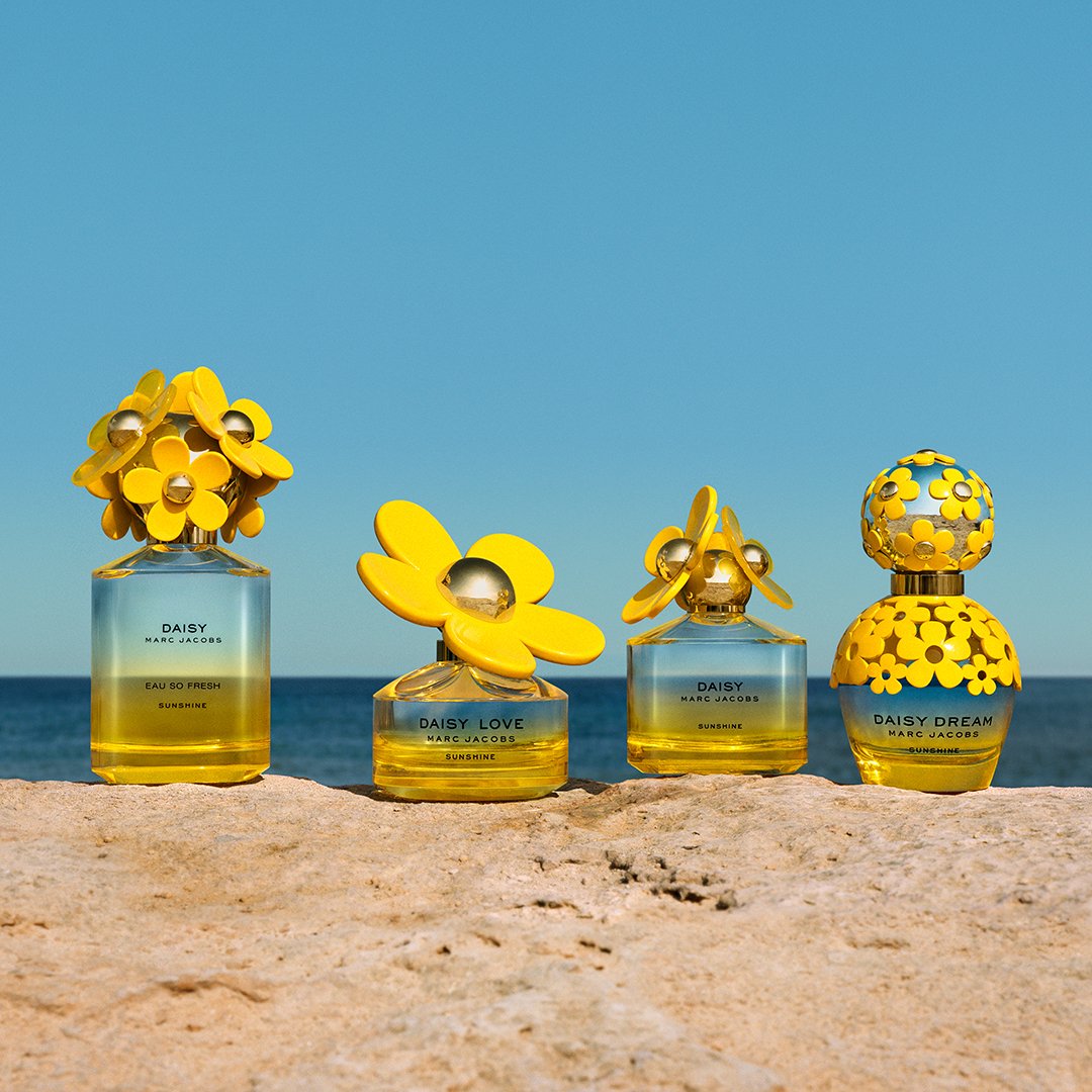 FragranceDirect's tweet image. RT to WIN! For today's competition we're giving away the ultimate Summer scents… Marc Jacobs Daisy Sunshine! One lucky winner will win the entire Daisy Sunshine range! ☀️☀️☀️