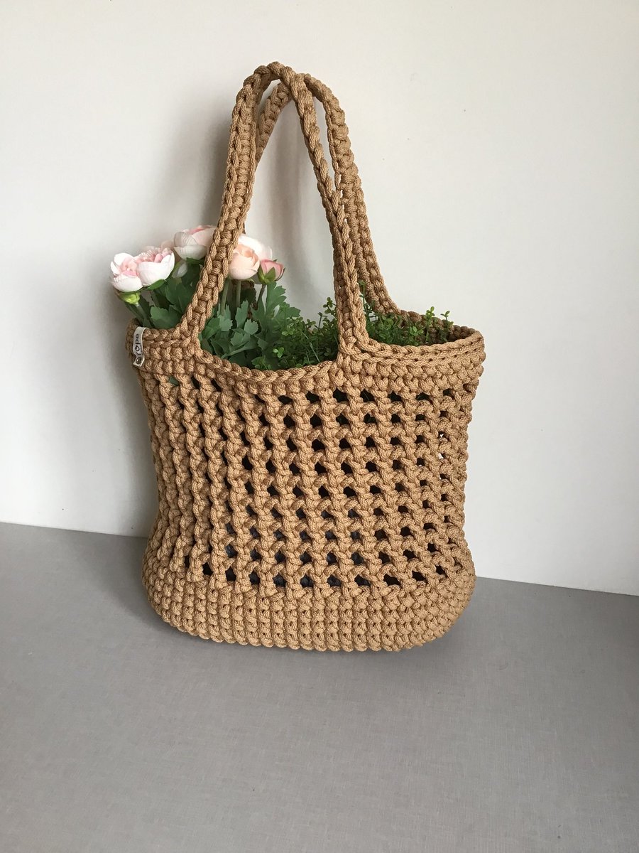 Ropedeco1's tweet photo. The handbag for relaxation by the sea is a delicious caramel color who loves calm ground colors โฑ https://t.co/Roocd6Ubp7 #etsy
#bags #handbag #crochet #fashion #style #beachvibes #SEA #summerfun #handmade #homemade #purse #style #StylenChallenge #nordic #fashionista https://t.co/1tHMx8Ty0S