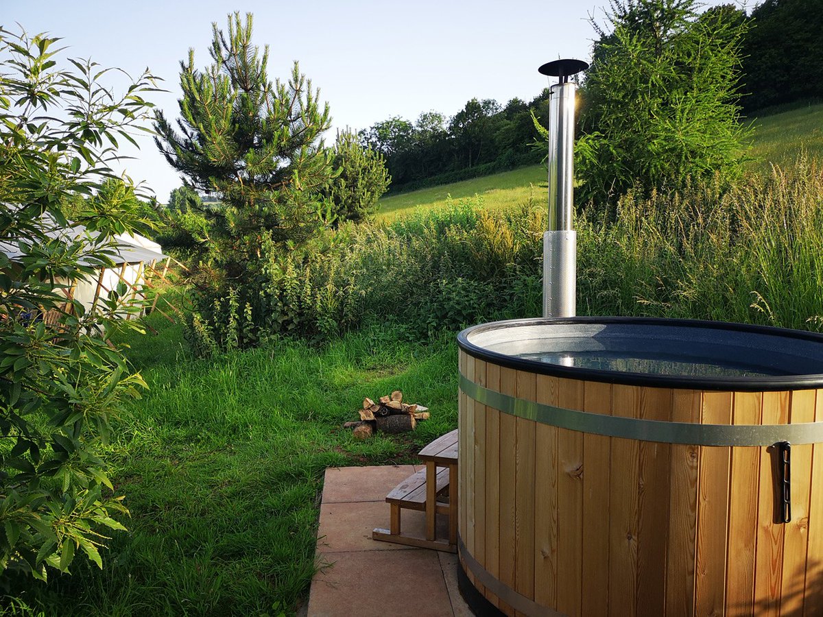 Rocombe_Retreat's tweet photo. Using the hot tub is really simple!

Fill Tub First, Light fire, Check Temp, Have Fun.

https://t.co/mhsH4iSZ0Y

#glamping #devon #torbay #FridayFeeling #FridayMotivation #hottub #glampingdevon #farmholiday #retreat #Chillout https://t.co/rOLAmpGaTg