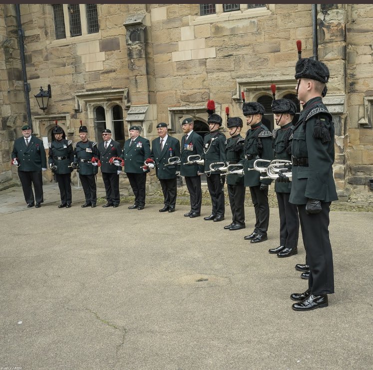 JoeyMac8861's tweet photo. Another Busy week for THE RIFLES.
Pic 1. 1 RIFLES committing there spare time on ops to raise PTSD Awareness with a 24hr cycle.
Pic2. 8 RIFLES open day rolling out 3 Generations of Buglers.
Pic3. 4 RIFLES shooting team coming second at Bisley show off the spoils.
#swiftandbold https://t.co/mPAqECktRZ