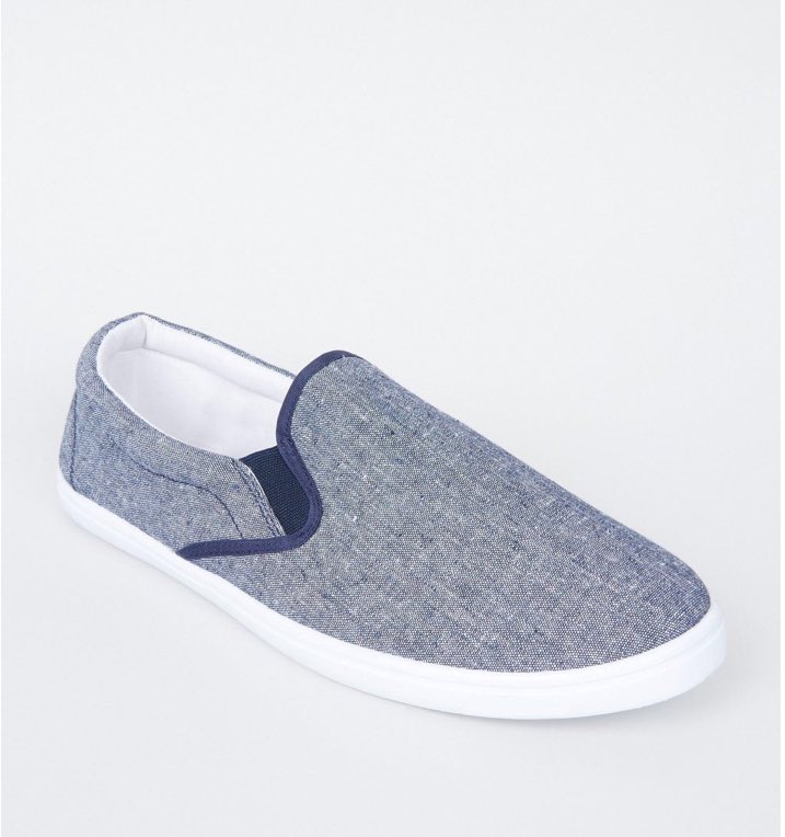 Slip On Plimsolls.Available in navy and black U.K. size 8,9,10.N6,000. #londonerrands
