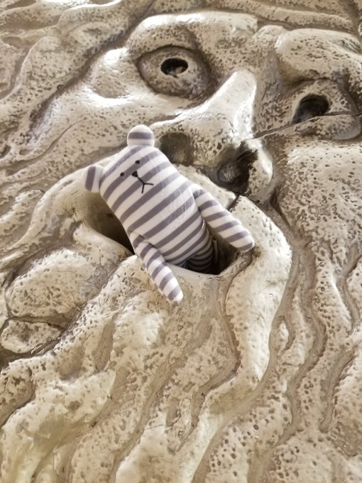 真実の口のtwitterイラスト検索結果