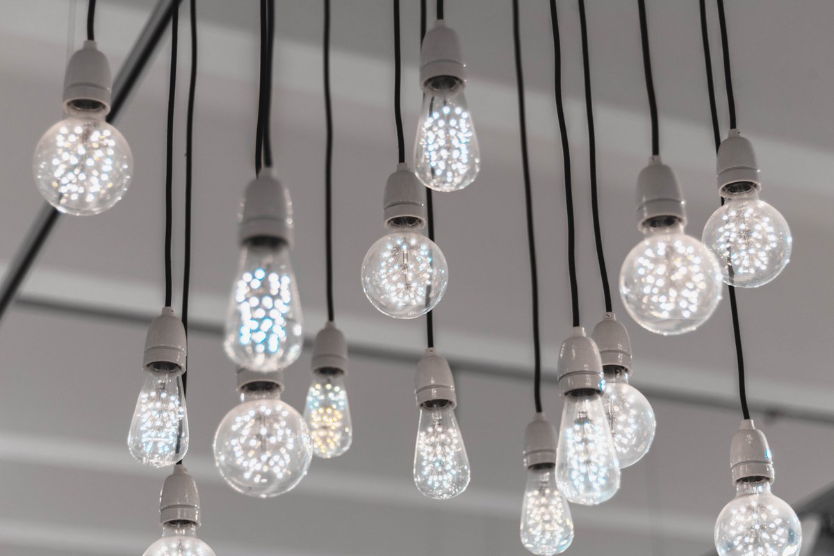 CondimentJunkie's tweet photo. Research reveals that certain types of lighting can have big effects on employee vitality, fatigue, mental acuity and alertness… 💡 https://t.co/dF9SXhPGc1 https://t.co/ojoc4ZGQZk