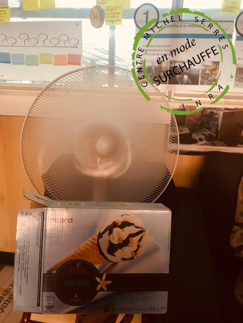 CtrMichelSerres's tweet photo. [#ProjetS12] Dans l'équipe #makeyourspace la canicule a aussi fait ses ravages ! Toutes les sources de fraîcheur ont été utilisées pour mener l'équipe au bout de leur rendu final ! #glaces #ventilo #ilfaittropchaud https://t.co/Pp1rnHRvyo