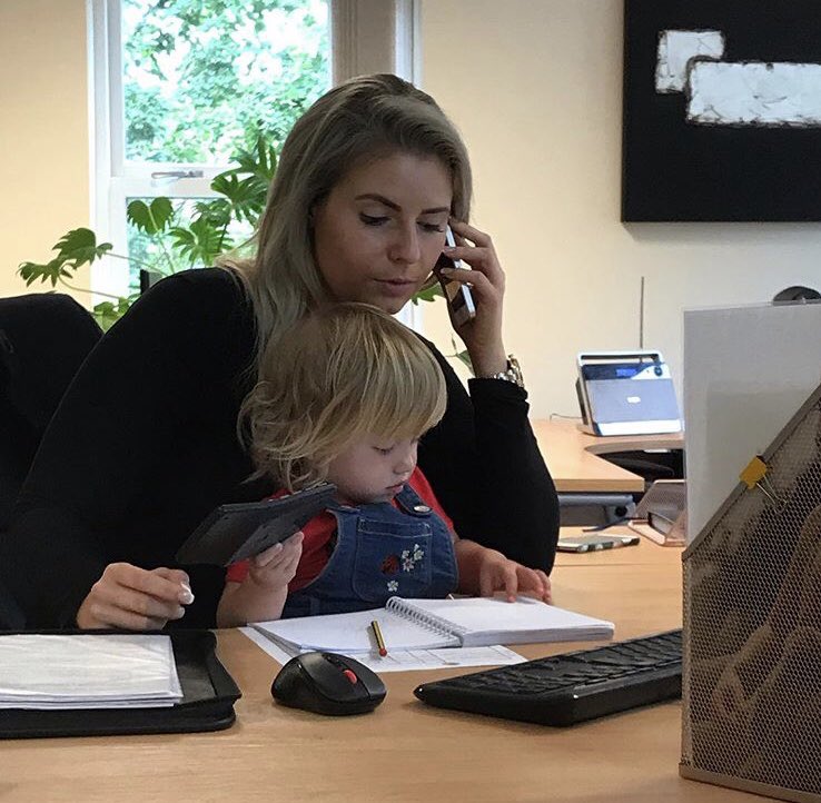 HannahQ69367027's tweet photo. #newemployee was smashing it at work this week. Thinking she could be the future of #recruitment #babiesatwork #bossbaby https://t.co/YCjwO6l6Zh