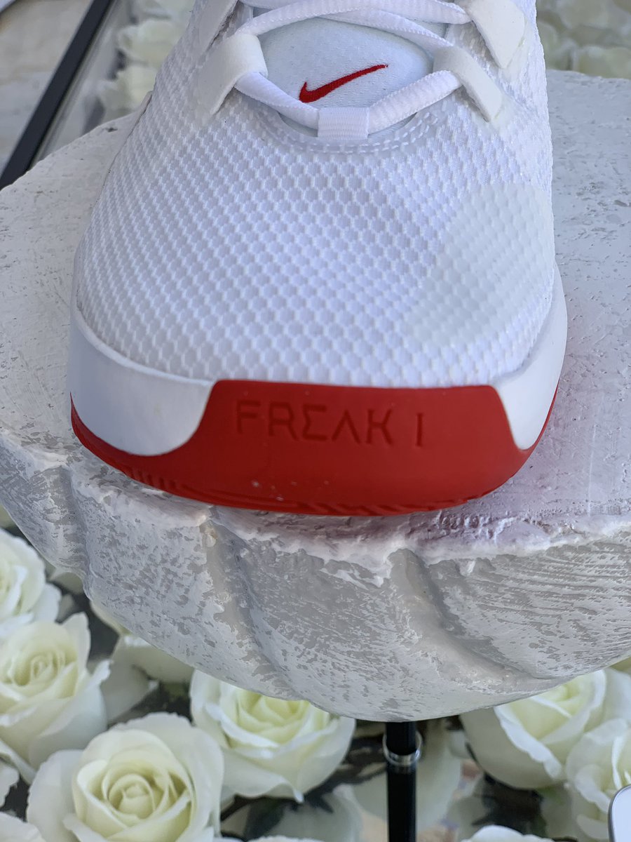 freak 1 roses release date