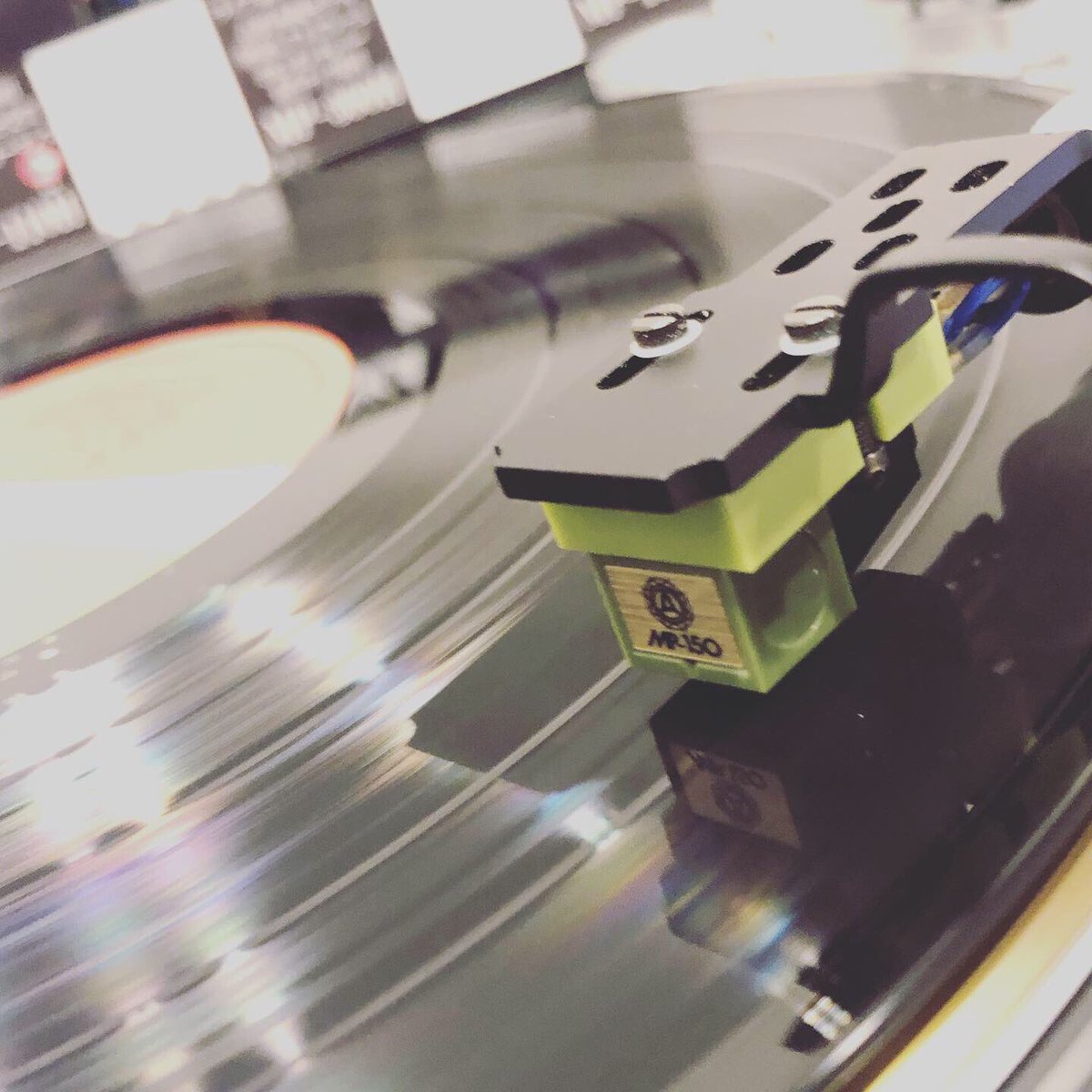 NAGAOKA_coltd's tweet photo. #NAGAOKA の #MP150 と #tannoy で聴く #ledzeppelin https://t.co/C4jIEDXzln