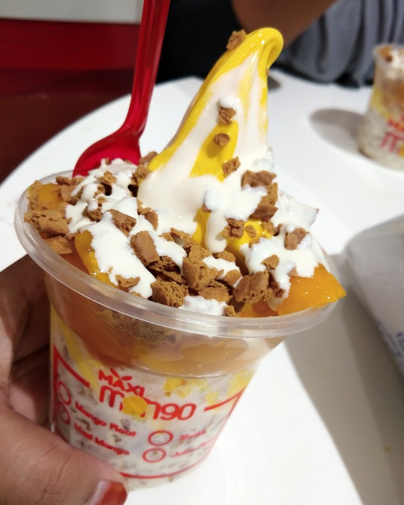 KassjakariaH's tweet photo. #MaxiMango π https://t.co/Vja32eHTRX