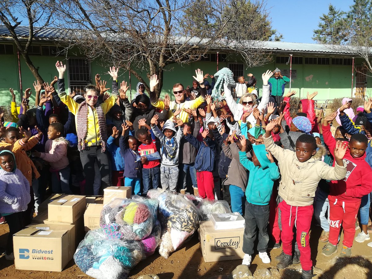 RhodesTrailRun's tweet photo. Champions are champions
Thank you @LeilaniScheffer Kallie Burger &amp; @HermeVisser @KISCH_IP &amp; @guyjennings for valuable donation of stationery &amp; scarves 
Zakhele Rhodes Public School https://t.co/nu0Qi6Cv4E