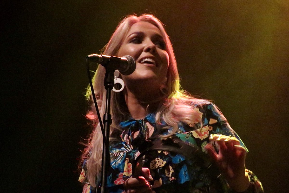 1drinstar's tweet image. The Wandering Hearts supporting Lukas Nelson at O2 Shepherds Bush Empire in London last night. @o2sbe #o2shepherdsbushempire @thewanderhearts #thewanderinghearts #o2shepherdsbush #livemusic #music #londonmusic #gig #countrymusic #liveband