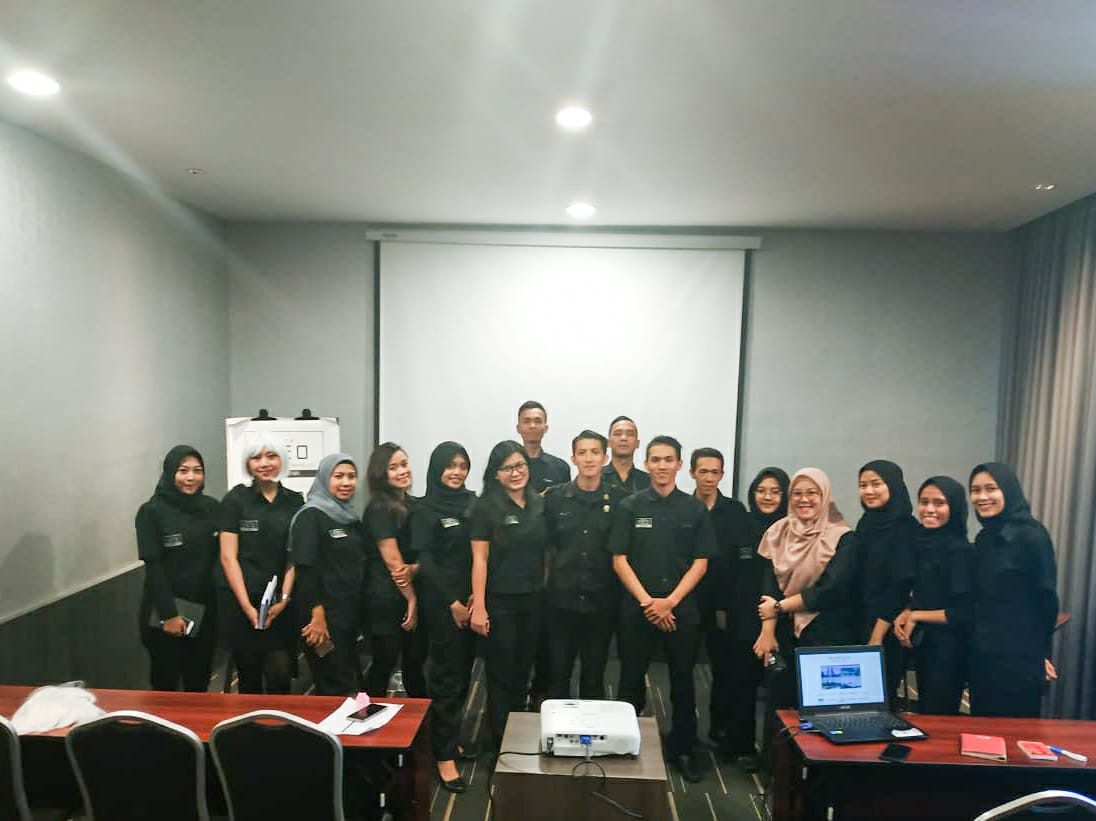 Training New Brand Awareness on 25 Juni 2019 at Neo Hotel Bandung

#neohotels
#archipelagointernational
#neo_dipatiukur
#discoveryourpassion
#infobandung